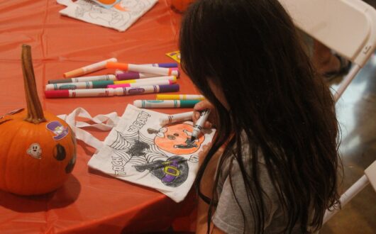 boo-springs-child-coloring-trick-or-treat-bag