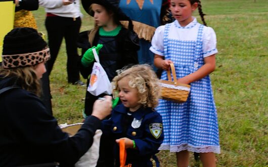 boo-springs-kids-trick-or-treating-costumes